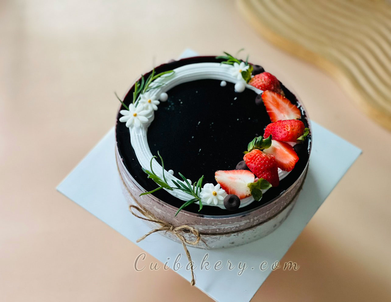 Mẫu Bánh Mousse Dâu Tăm - MDT007